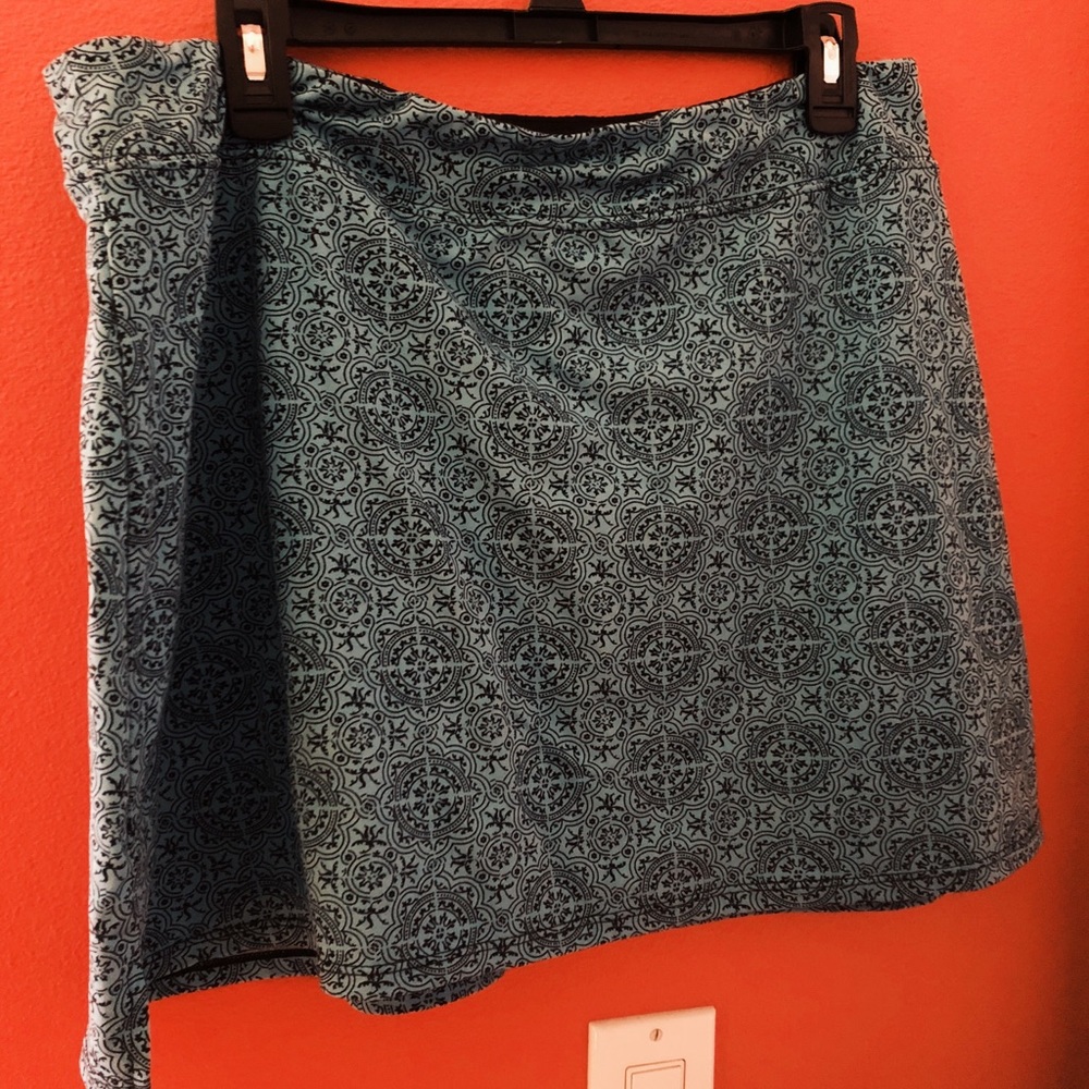Workout skirt